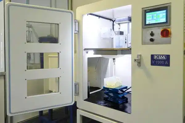 Vacuum casting production with silicone molds